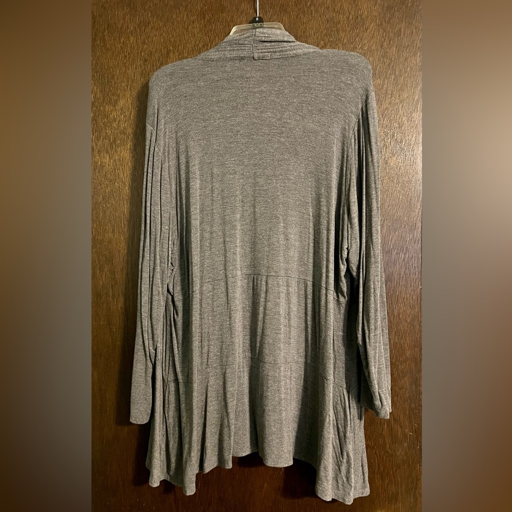 🖤Gray Cardigan🖤 - Picture 2 of 3